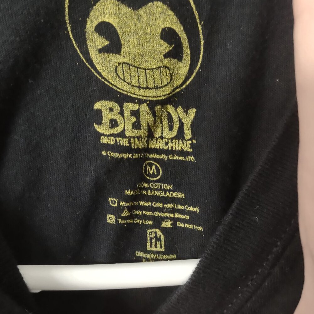 Hot Topic 2017 Bendy and the Ink Machine Size M T-Shirt - Picture 2 of 6
